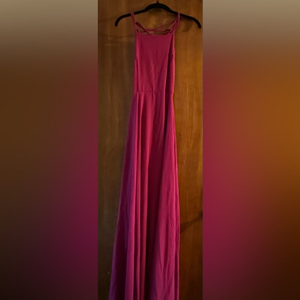 Lulu’s Floor-length backless magenta dress